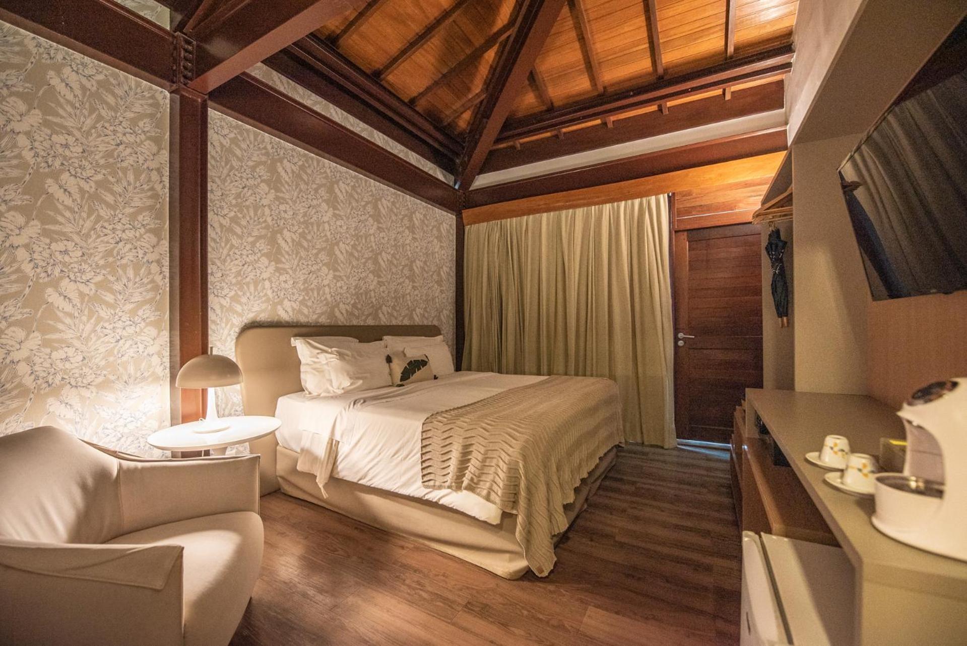 Double Room,1746874043:JPEG